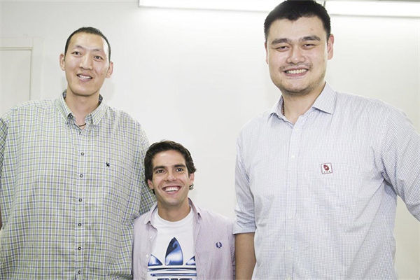 孙明明站立摸高有多少?
