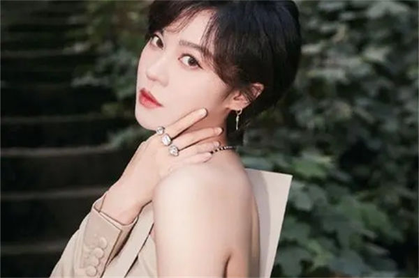 郁可唯身高多少?郁可唯整容是真的吗?