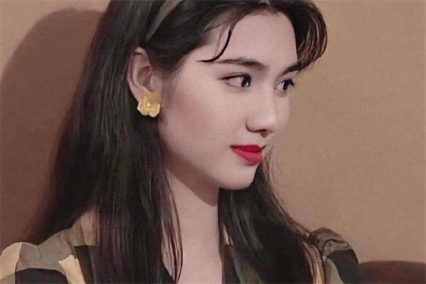 洪欣老公是谁?洪欣儿子是谁?
