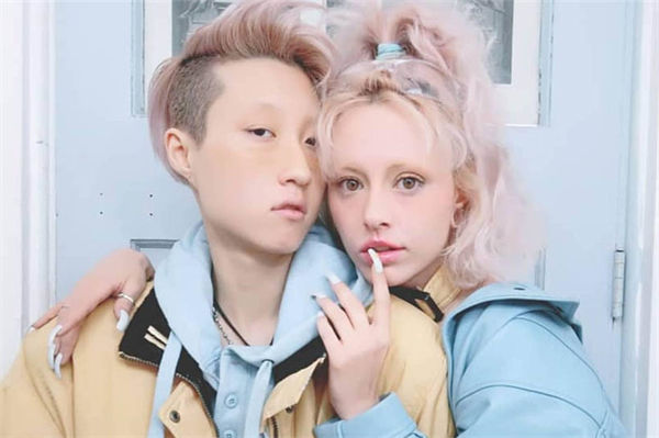 吴卓林上节目被批是为什么?吴卓林和女友返港是什么时候?