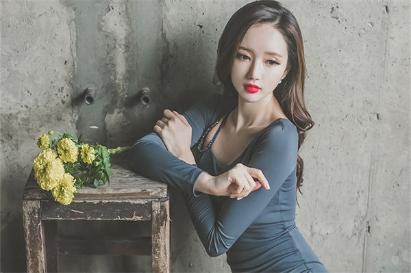 染发前一天要不要洗头?
